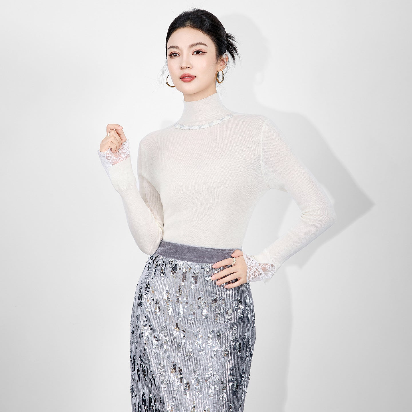 Elegant Beaded Half High Neck Slim Fit Women's Knitted Top 3D Flower Embroidery Stylish Base Layer Shirt