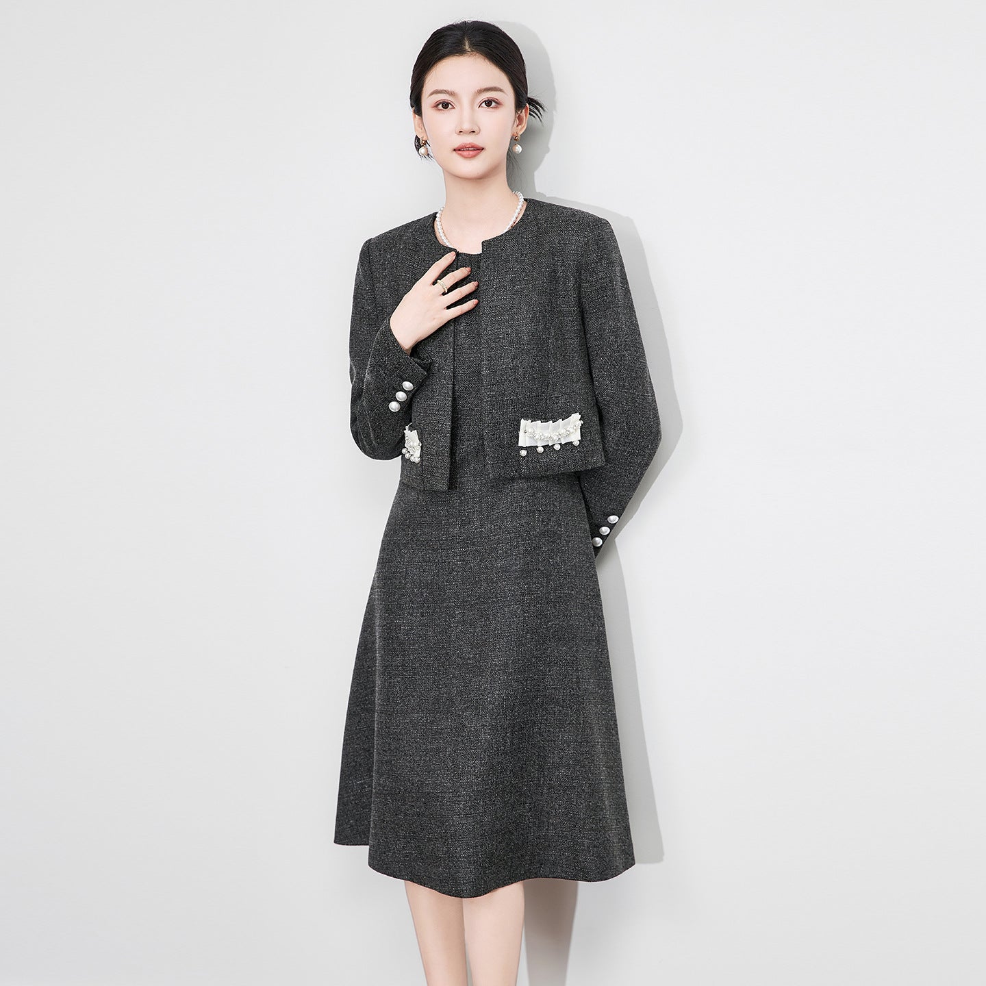 Fashion Lady Elegant Two-piece Set Autumn Winter Beads Long Sleeve Short Jacket Coat + Sleeveless Vests Dress Women Suits
