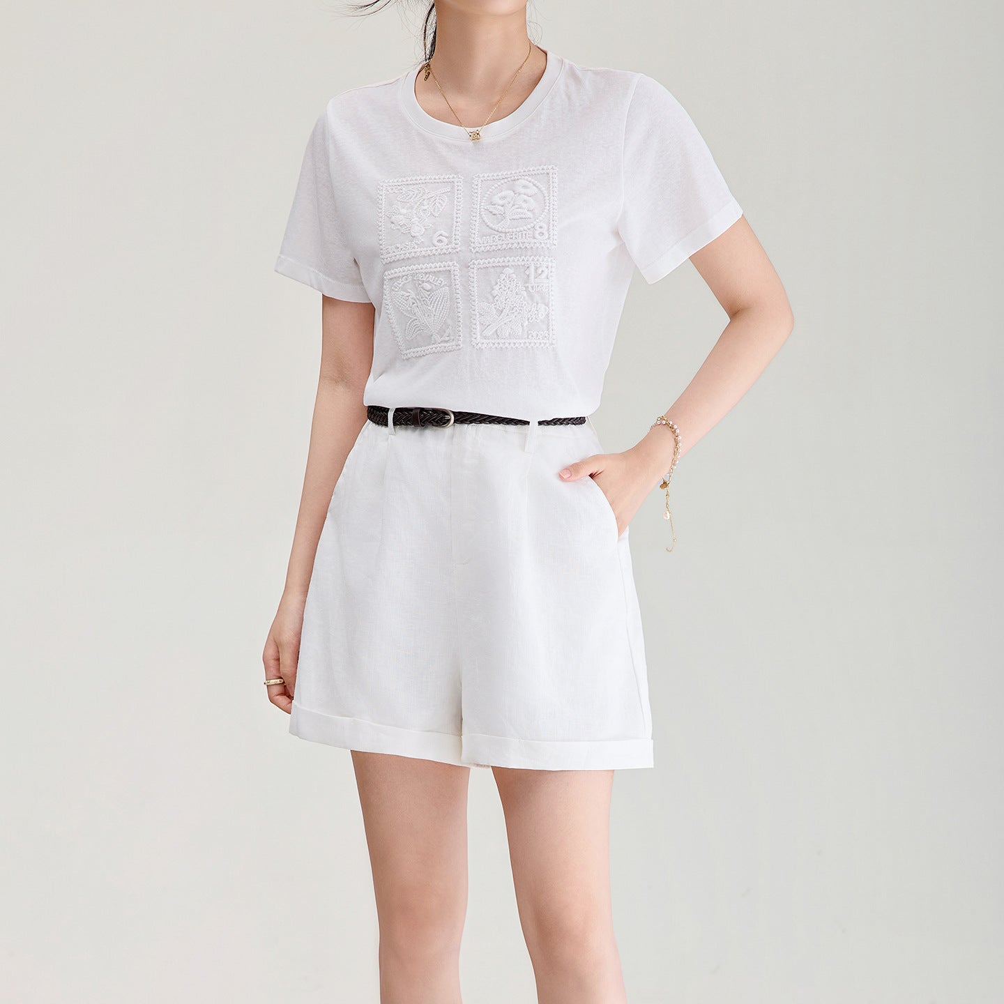 Heavy Embroidery Short Sleeve round Neck T-Shirt Women's Summer Style Slimming Versatile Top Comfortable Casual Korean Style