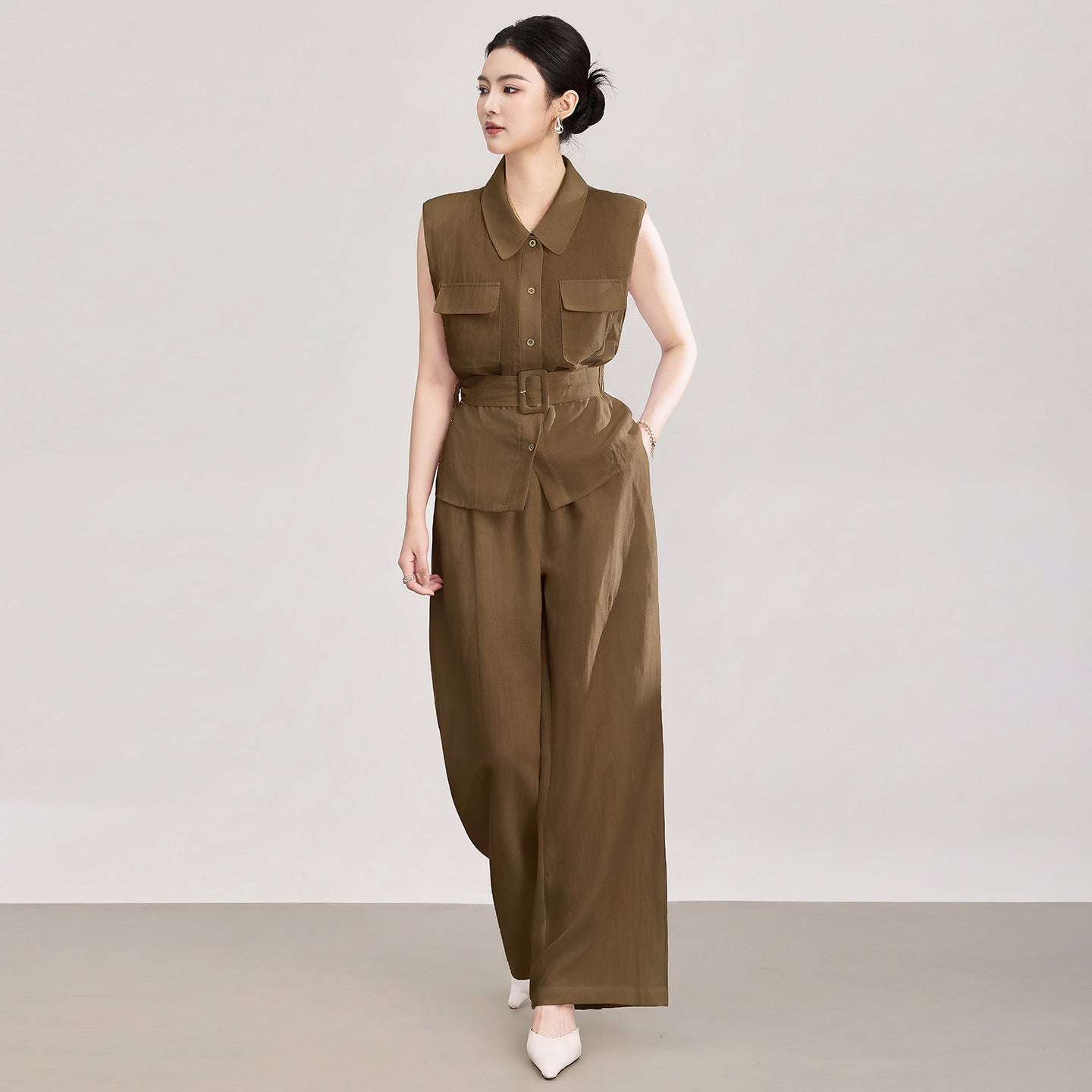 Fashionable Summer Outfit Women's V-neck Splice Slimming Wide Leg Pants Two-piece Set High-End Commuting Polyester Blend