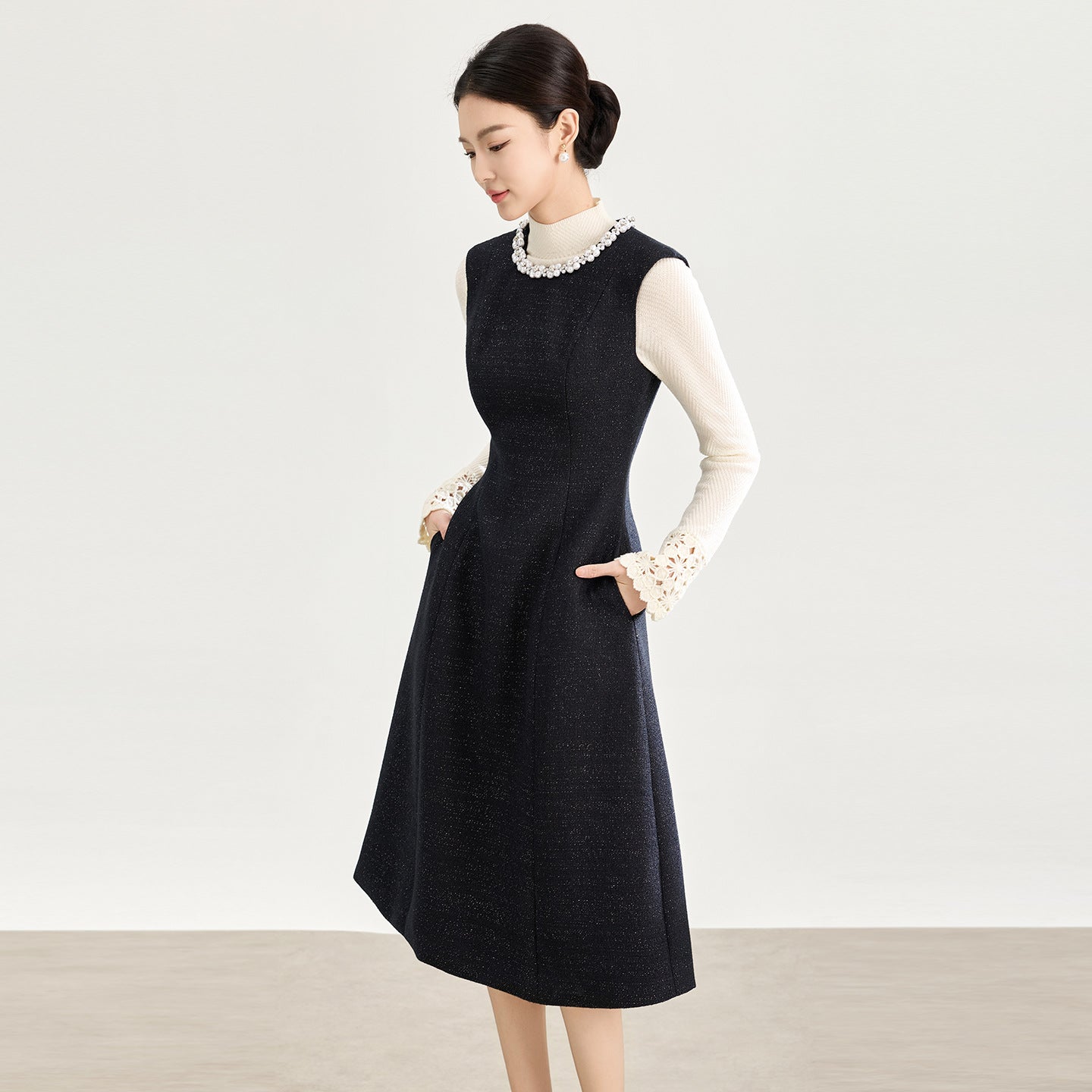 Elegant Thick Wool Vest Dress Sleeveless Waist-Cinched Slim Fit Beaded Mid-Length French Style Commute-Quality for Women