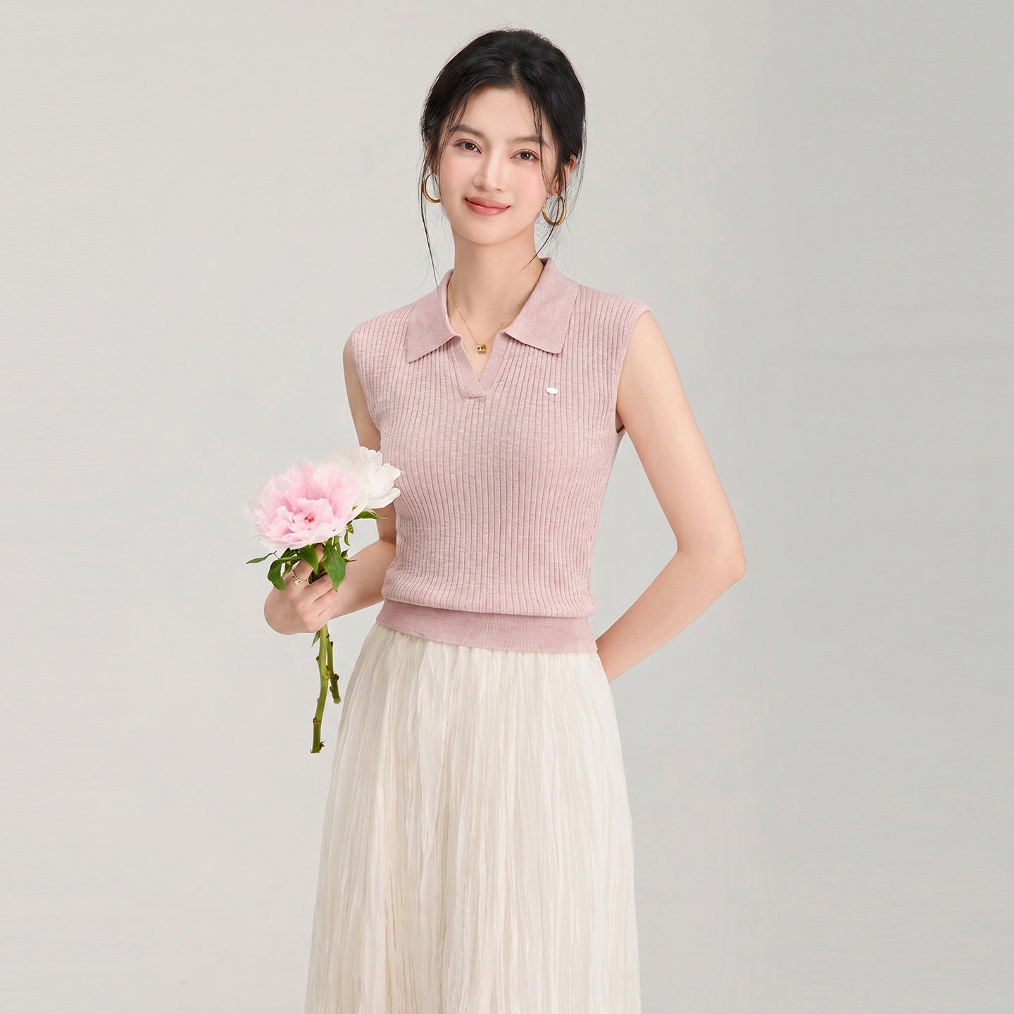 Soft Skin-Friendly Style Ice Silk Knitted Top Design Sensation Summer New Fashion Slimming Versatile Quality Commute