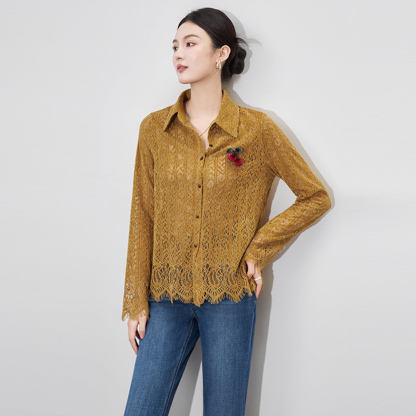 Elegant Hollow out Embroidery Lace Shirt Base Layer Top Slimming 3D Texture Soft Nylon V-Neck Long Sleeve French Style Women