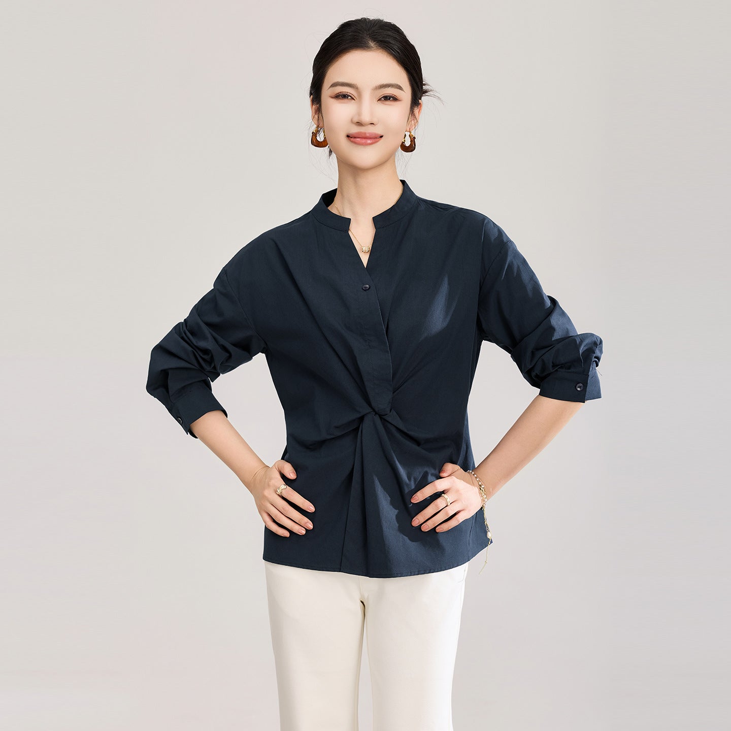 Autumn Niche Design Pleated V-neck Shirt Women's Autumn and Winter Top Waist Cinched Long Sleeved White Shirt