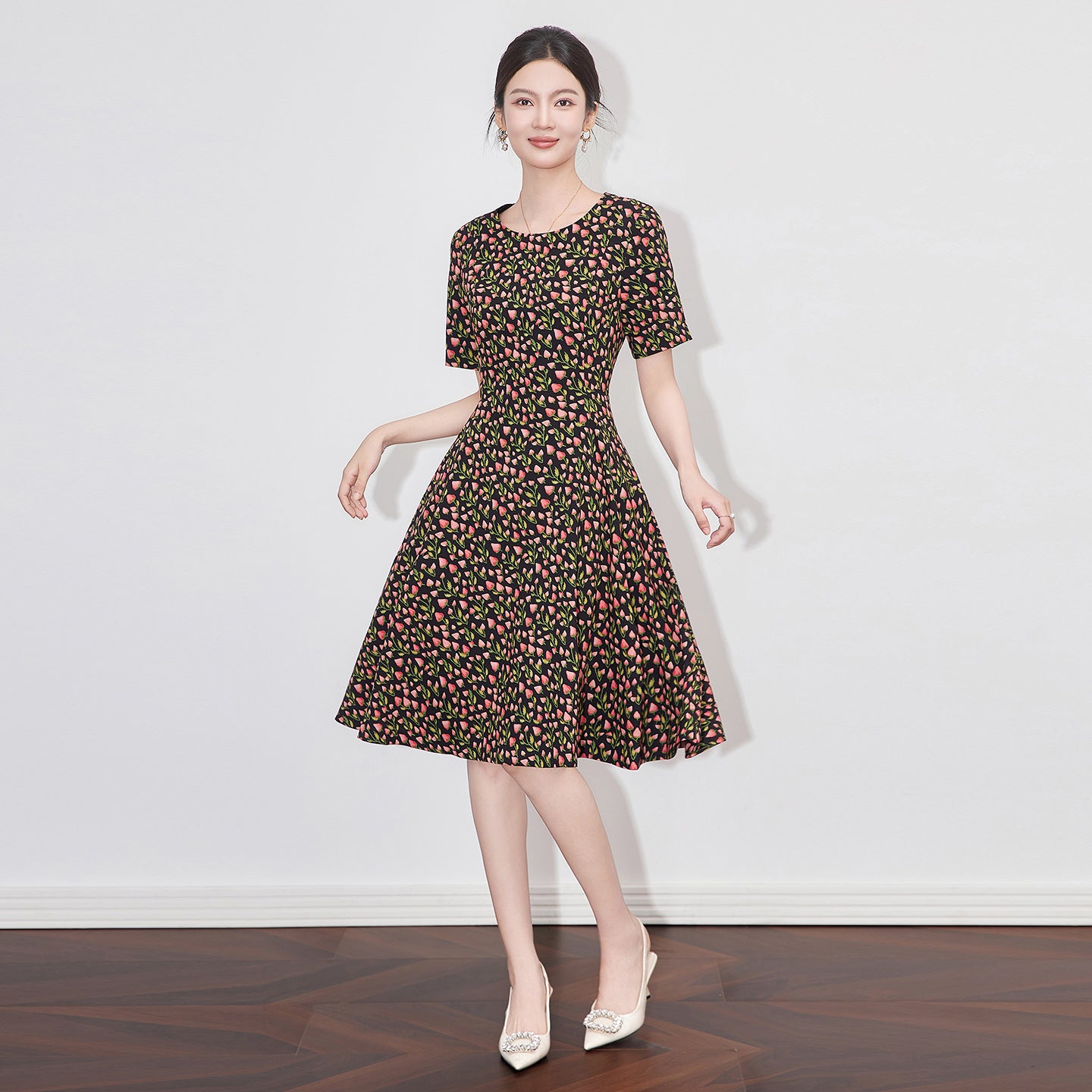 French Floral Princess Dress Long Sleeve High Collar Glowing Street Style Urban Fashion Chinese Origin No Cross Border