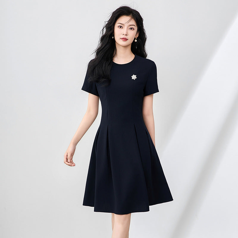 French Elegant Anti-Wrinkle Short Sleeve Dress Women's Spring Style Waist-Cinching Commute Dress Simple A- Line Midi Dress