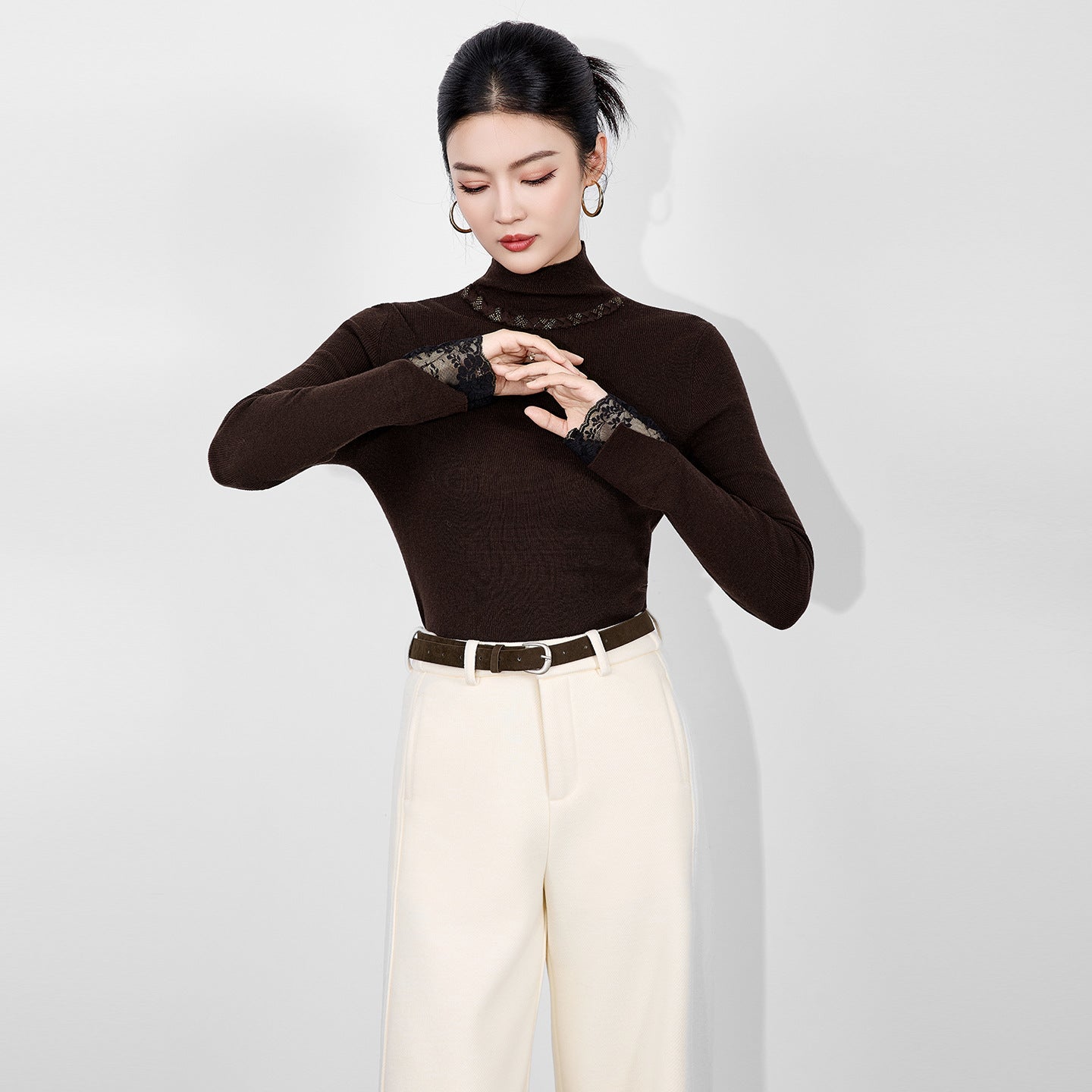 Elegant Beaded Half High Neck Slim Fit Women's Knitted Top 3D Flower Embroidery Stylish Base Layer Shirt