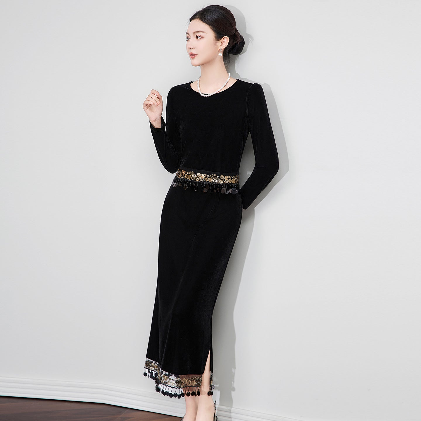 Autumn And Winter Velvet Dress With Tassel Splicing Nail Bead Elegant Slimming Women Fashion Dress