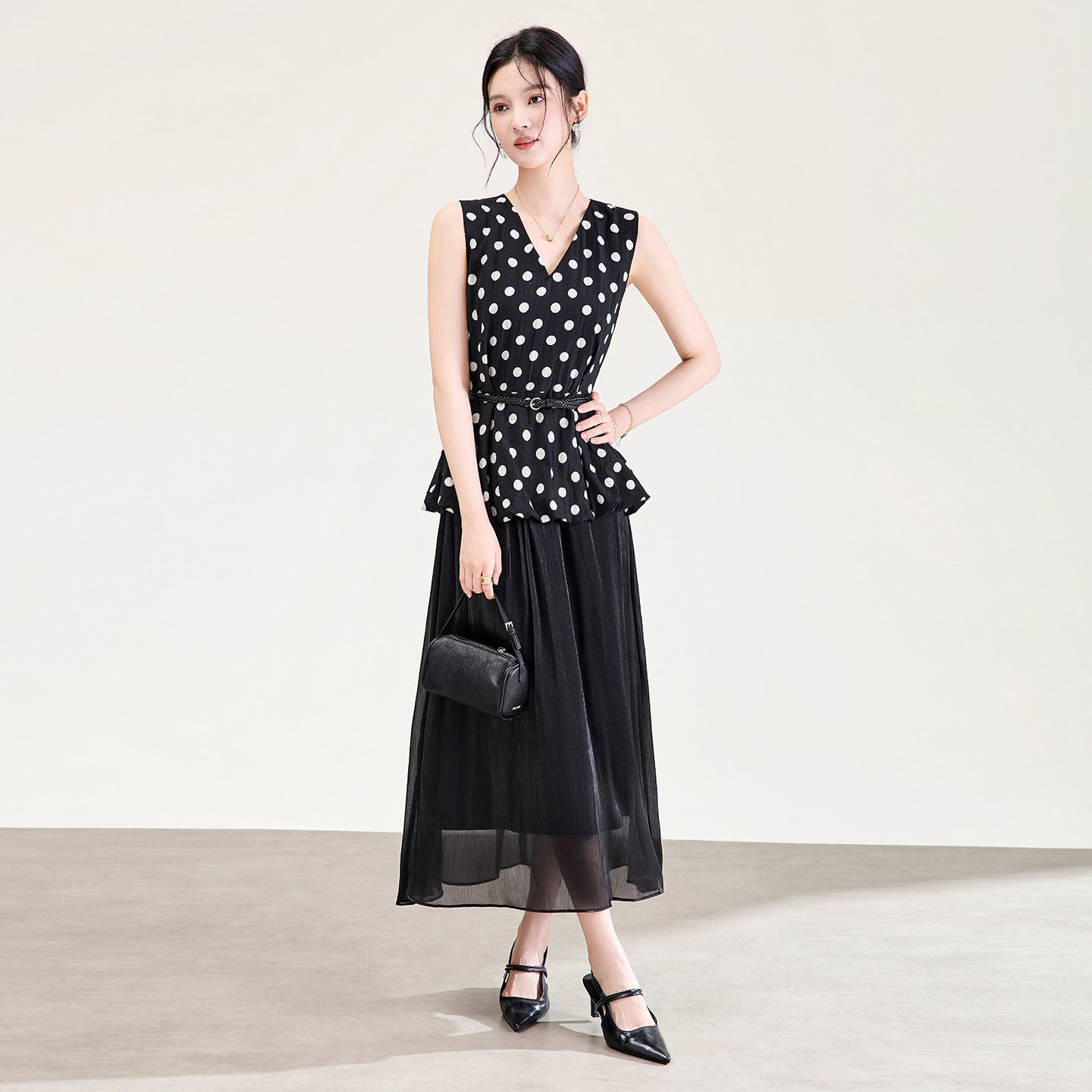 Hebden Style Elegant Polka Dot Shirt plus Size Unique Beautiful Top Comfortable Breathable V-Neck Sleeveless Summer Fashion