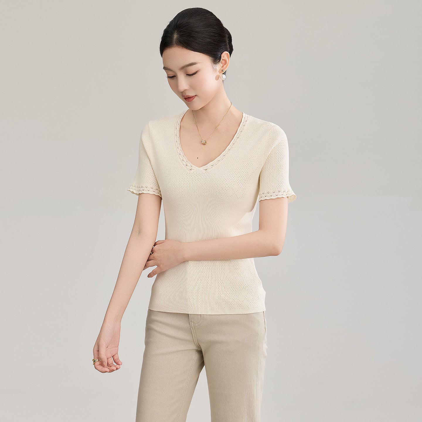 French Style Slim Fit Short Sleeve Knitted Sweater Double Curved Yarn Dense Weave Light And Transparent Women's Summer Fashion