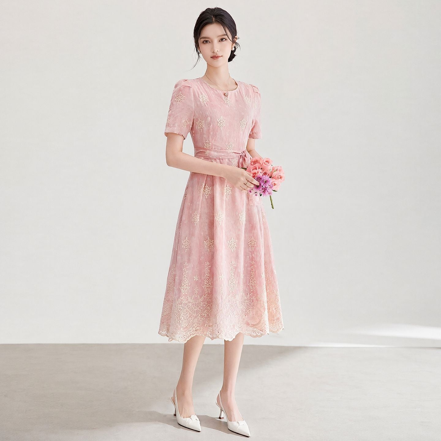Elegant Short Sleeve Embroidered A-Line Dress Shiny Sequin Floral Pattern High Waist Midi Dress