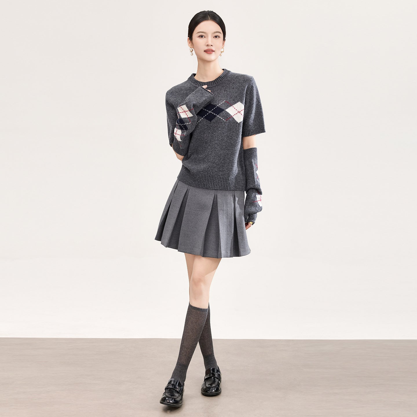 Soft Cozy Women's Knitted Sweater round Neck Retro Grey Block Diamond Pattern Summer Slim Fit Overhead Shirt Polyester Blend