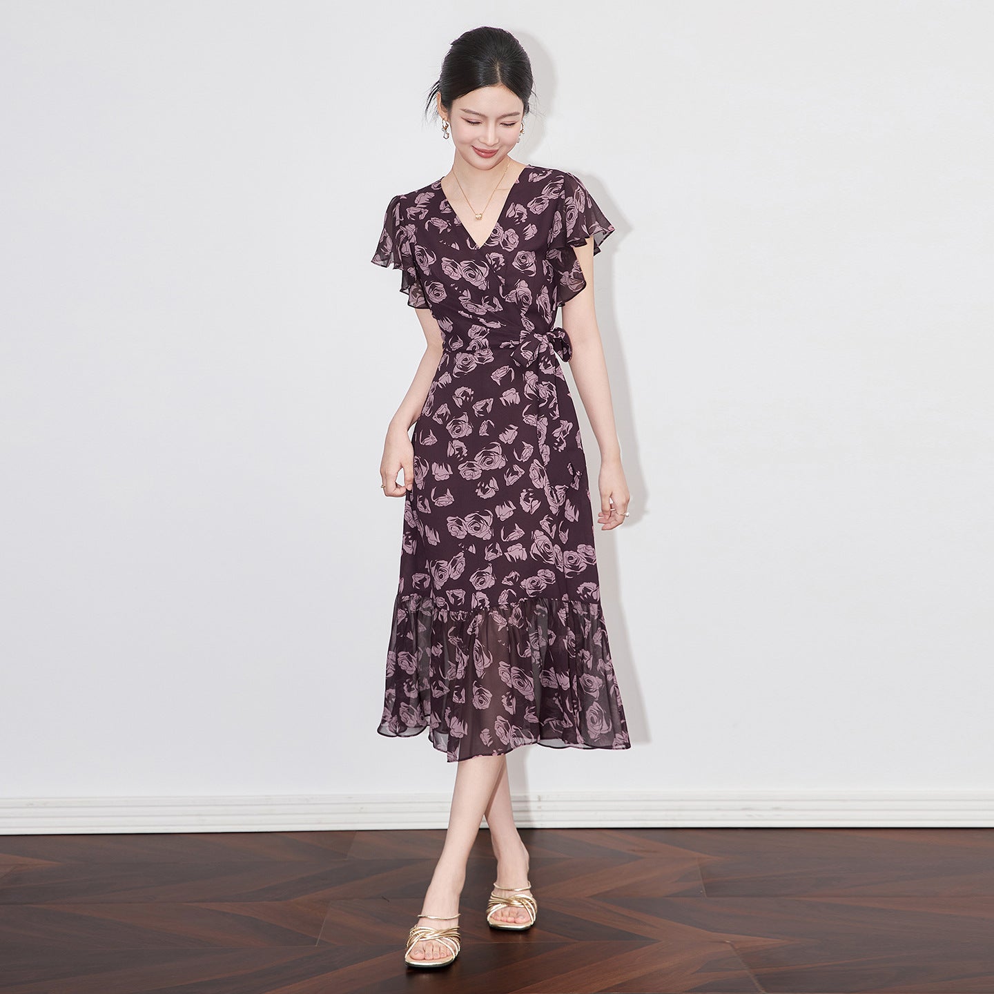 Elegant French Vintage Long Printed Dress V-Neck Waist Cinched Holiday Style Women's Summer Fashion Short Sleeve High Waist