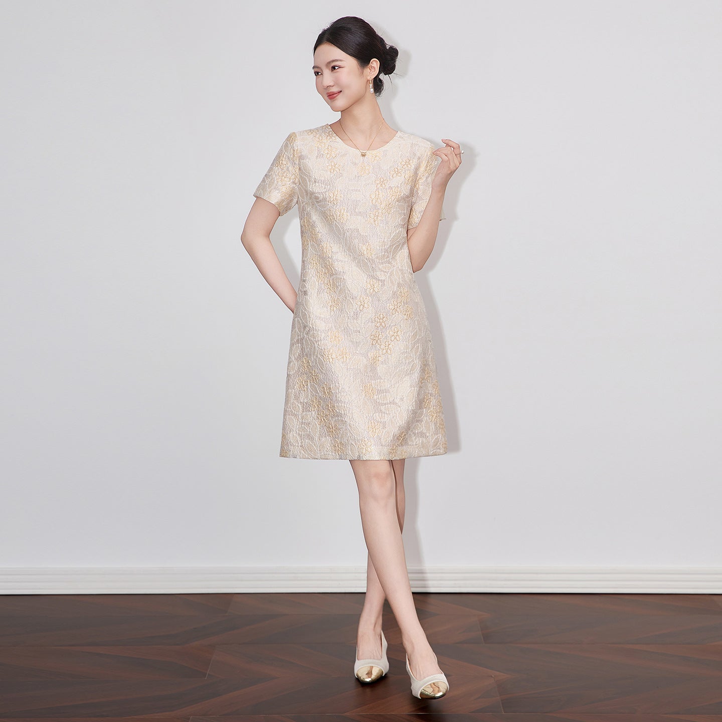 Elegant A- Line Dress with Heavy Embroidery Gold Thread South Oil Short Sleeve Midi Dress for Women Fashionable And Stylish