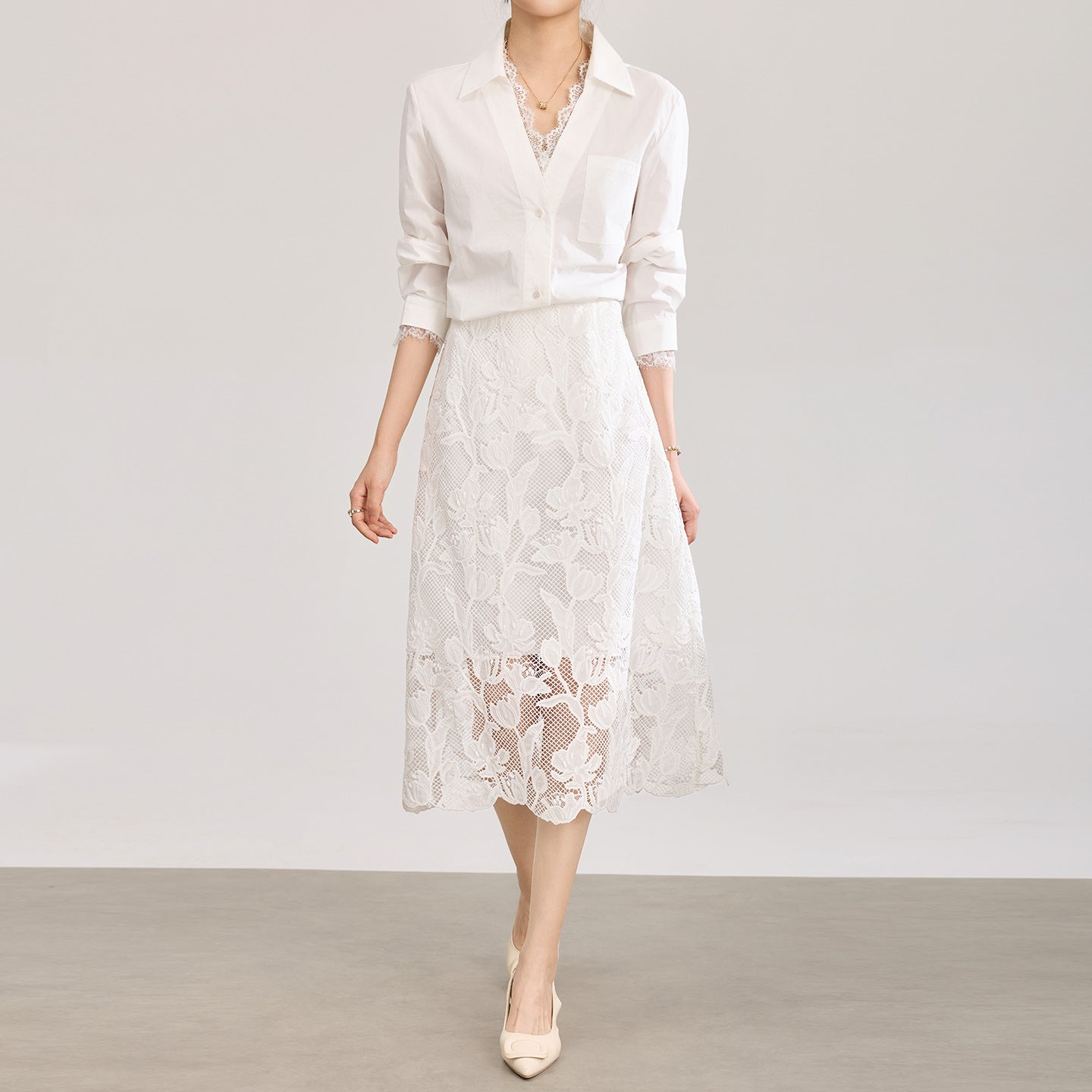 Summer Solid Gentle Temperament Lace High Waist Vacation Half Skirt Women 2026 New Sexy Split Versatile Temperament Hip-wrapped