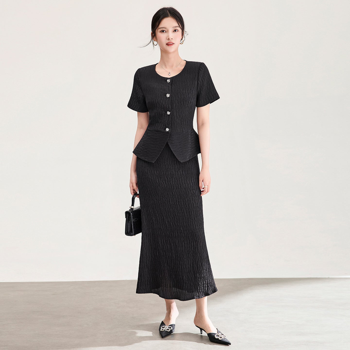 Fashionable Simple Embossed Texture Bubble Sleeve Top And High-End Feeling Half Skirt Two-Piece Set Elegant Casual Dress