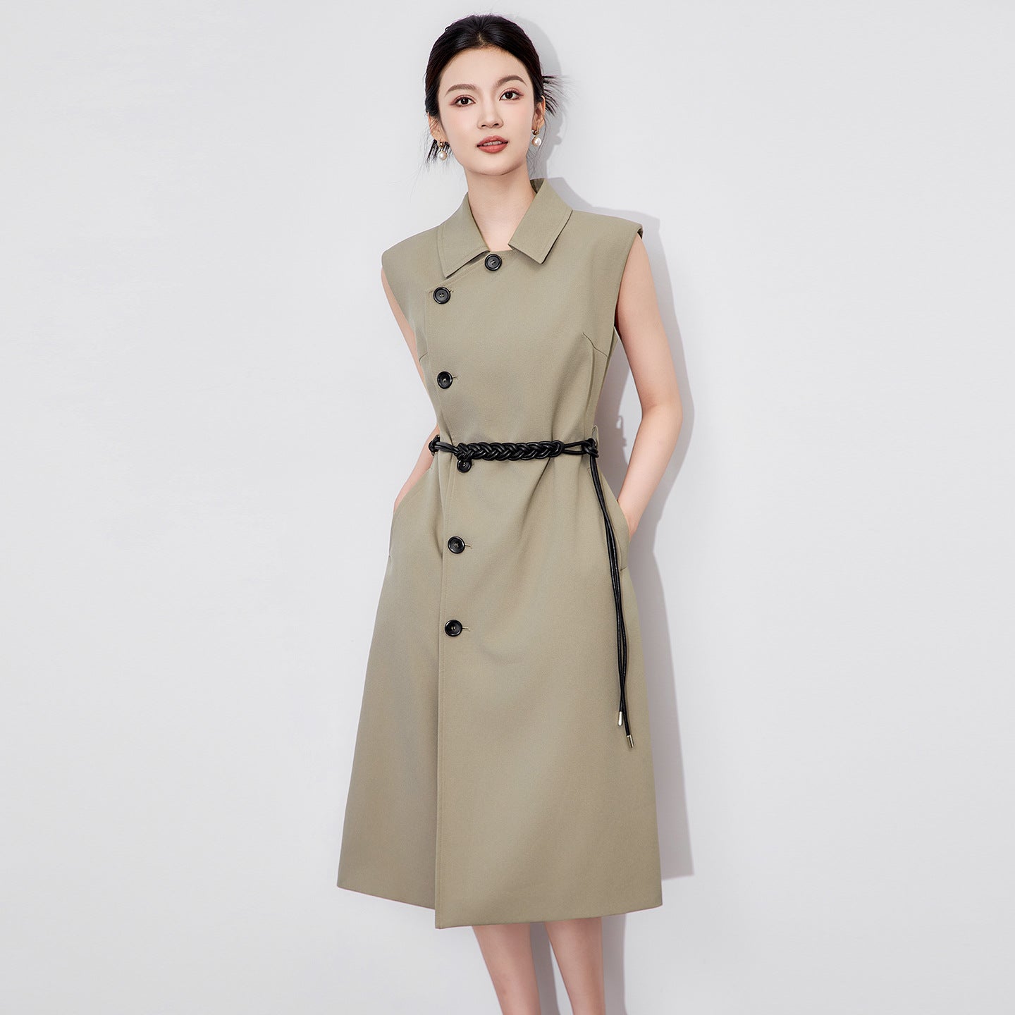 Sleeveless Trench Long Dress Luxury Lapel Collar Belted Waist Elegant Structured Silhouette Old Money Aesthetic