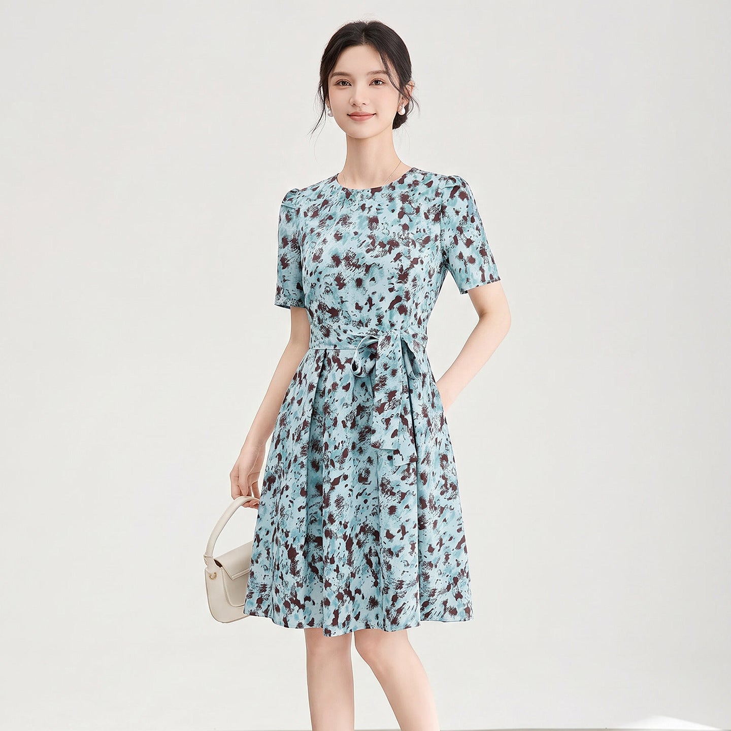 Elegant French Style Summer New V-neck Sleeveless Floral Print Polyester Midi Dress Slim Fit Chiffon Dress for Casual Travel