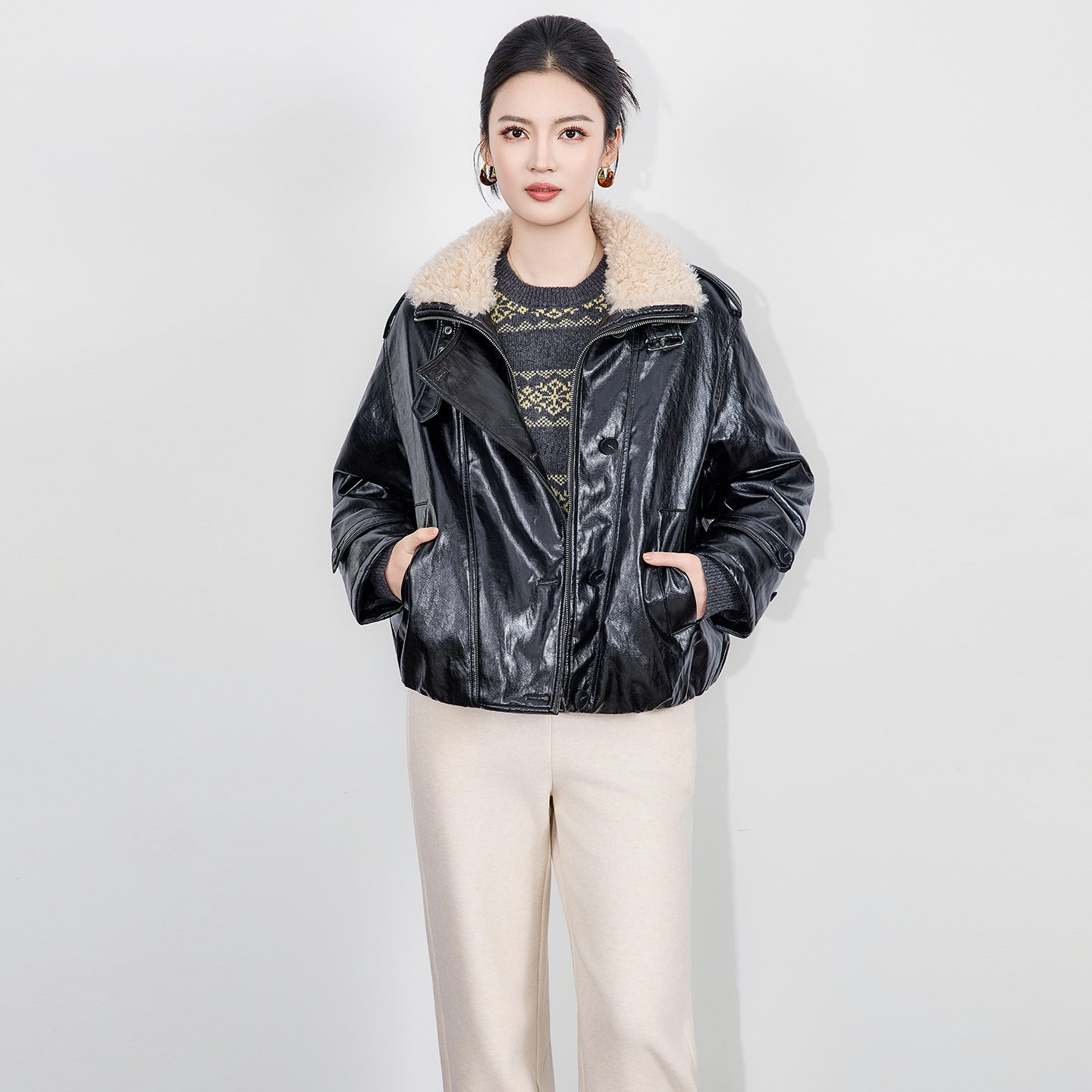 New Style White Duck down Short Jacket Women's Winter Coat Warm Retro Crack Leather Environmental Protection Hair Quilted Coat