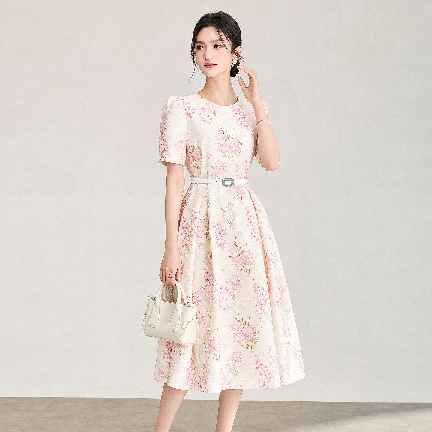 Fashionable Summer New Arrival French Luxury Embroidered Print Midi Dress High Waist A-Line Skirt Short Sleeve round Neck Dress