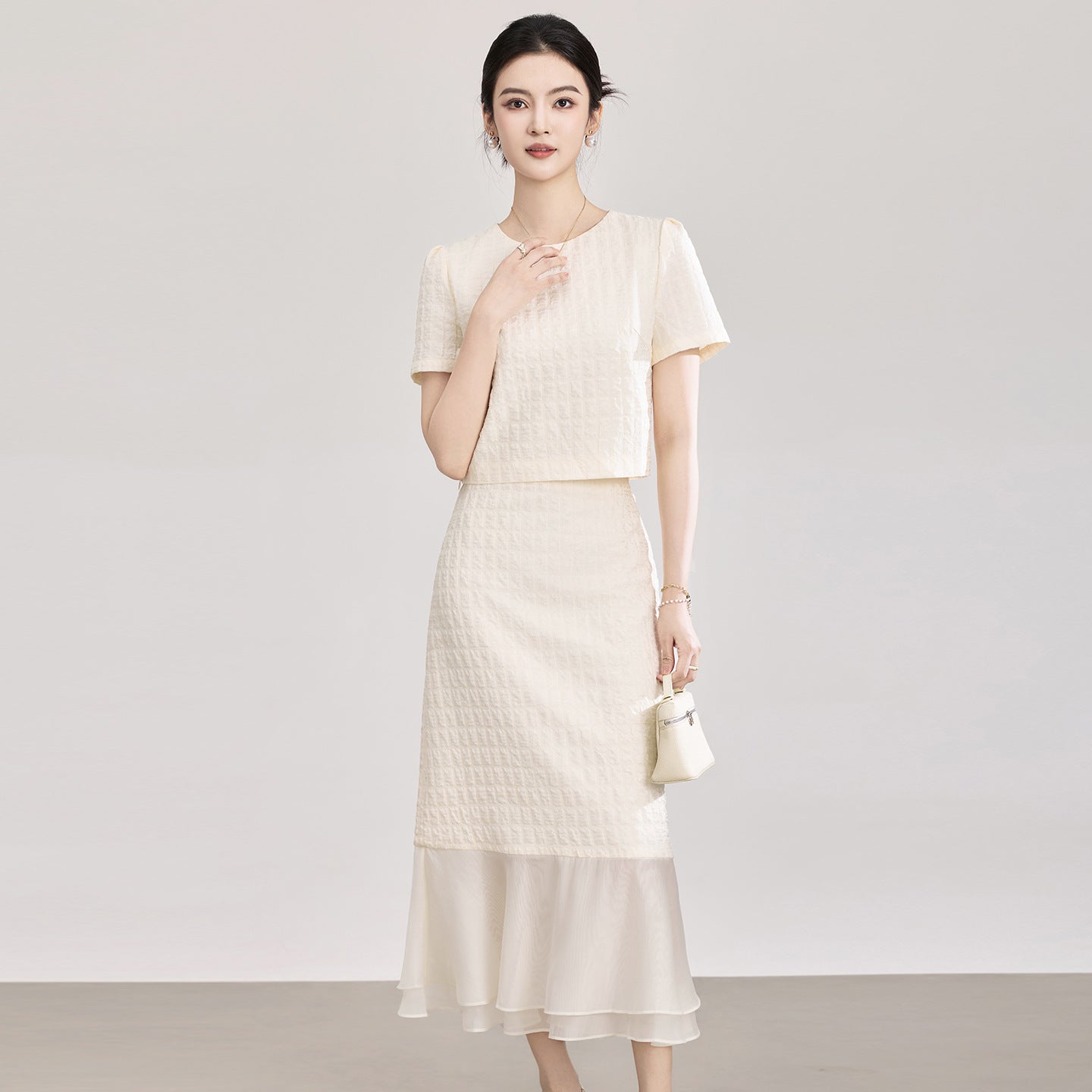 French Elegant Socialite Commuting Outfits Round Neck Short Sleeve Crop Tops Organza Spliced Mermaid Skirt Two-Piece Sets