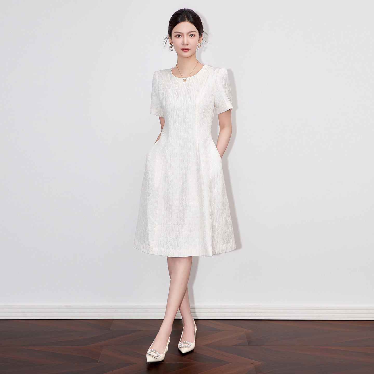 French Style Embroidered Beaded Dress Heavy Relief Millennial Princess Wind A- Line Midi Skirt Short Sleeve round Neck