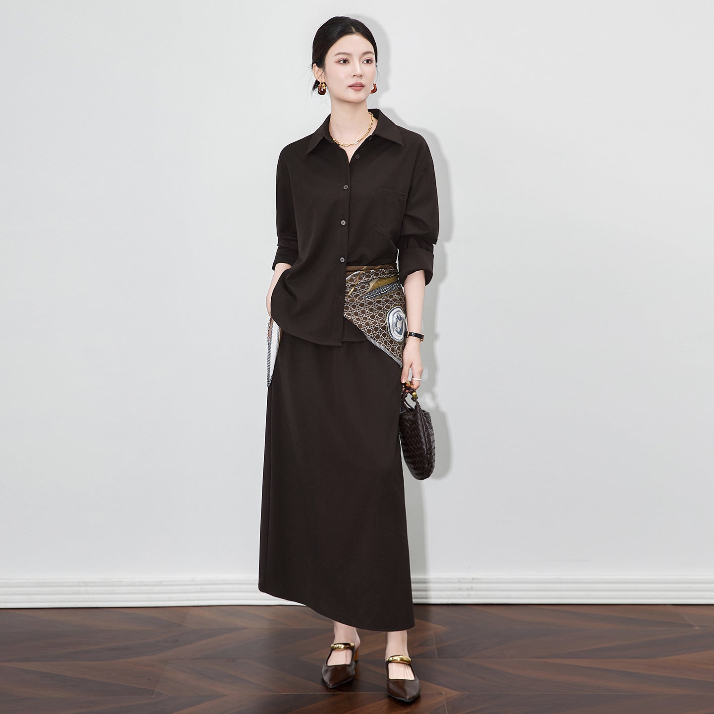 New Autumn Loose Stylish Slimming Two-Piece Set with Buttons Elegant Midi Skirt And Open Cardigan Casual Leisure Ensemble